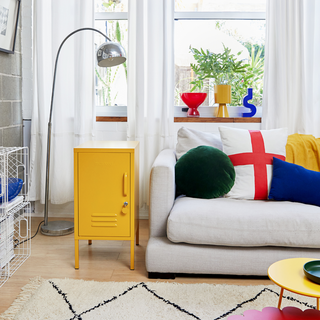 The Shorty in Mustard (to the right) - BAM Party and Events