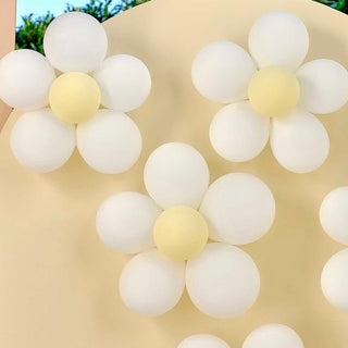 Ditsy Daisy Balloon Kit - BAM Party and Events