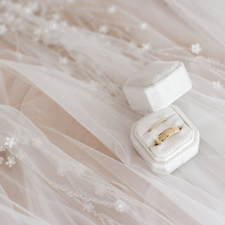 Velvet Ring Box Cloud - BAM Party and Events