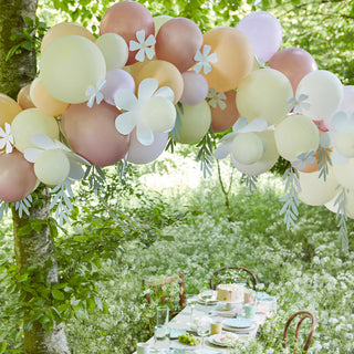 Pastel Daisy Balloon Garland Kit